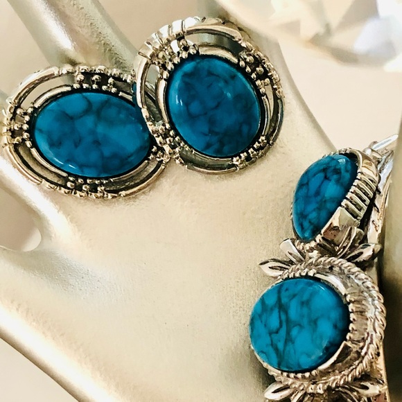 Vintage Ornate ART Turquoise Bracelet Earrings Set - Picture 10 of 16